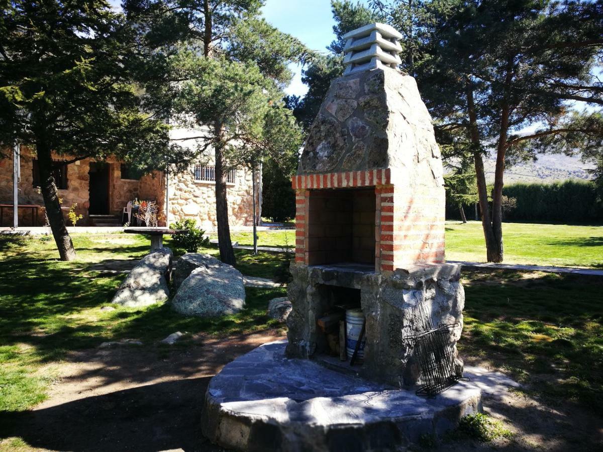 Los Acebos Otero de Herreros Exterior photo